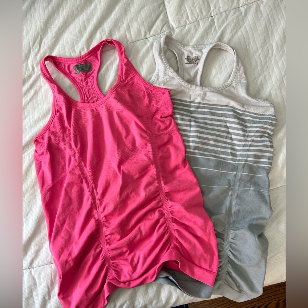Athleta work out tops